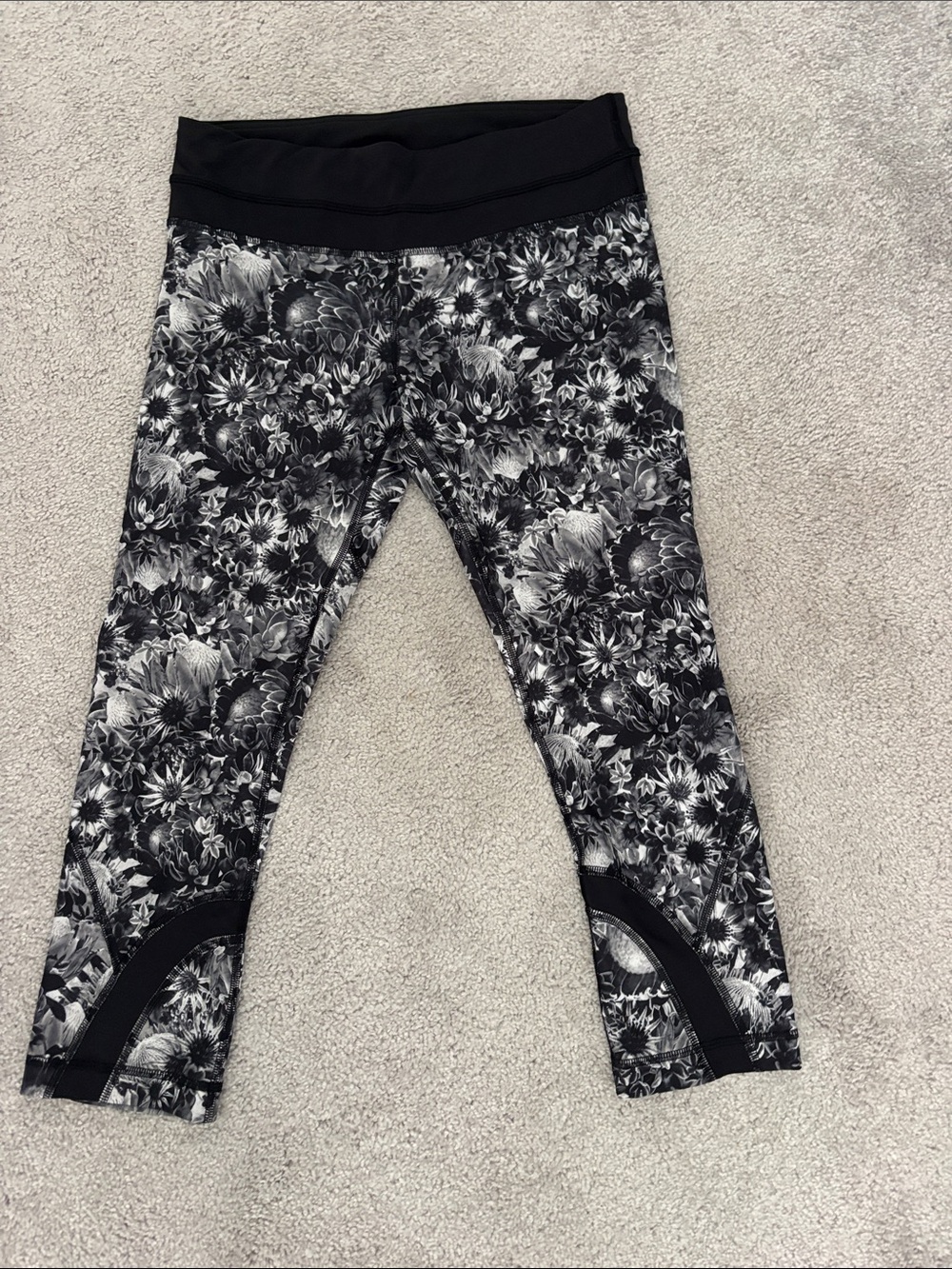 Lululemon Women’s Run Inspire Crop II